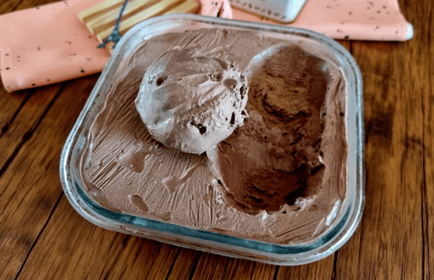 Sorvete de chocolate